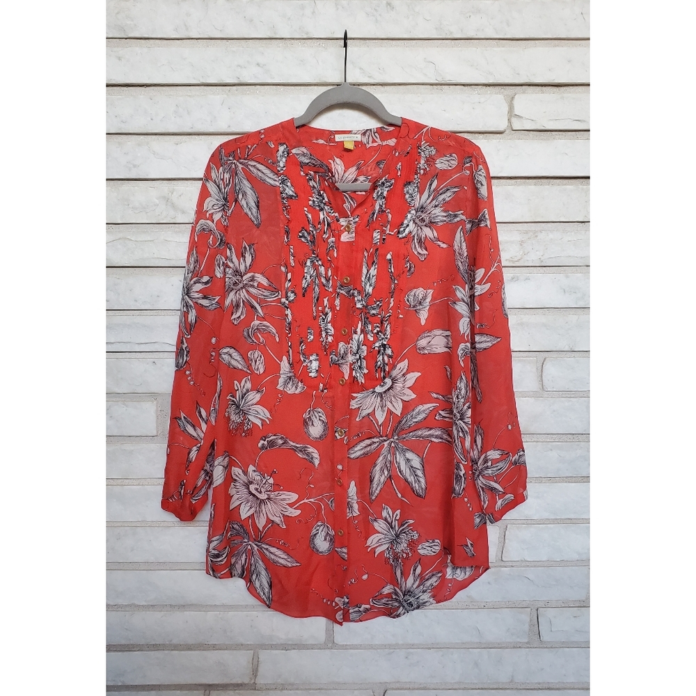 Leifsdottir Red Floral Pattern Button Down